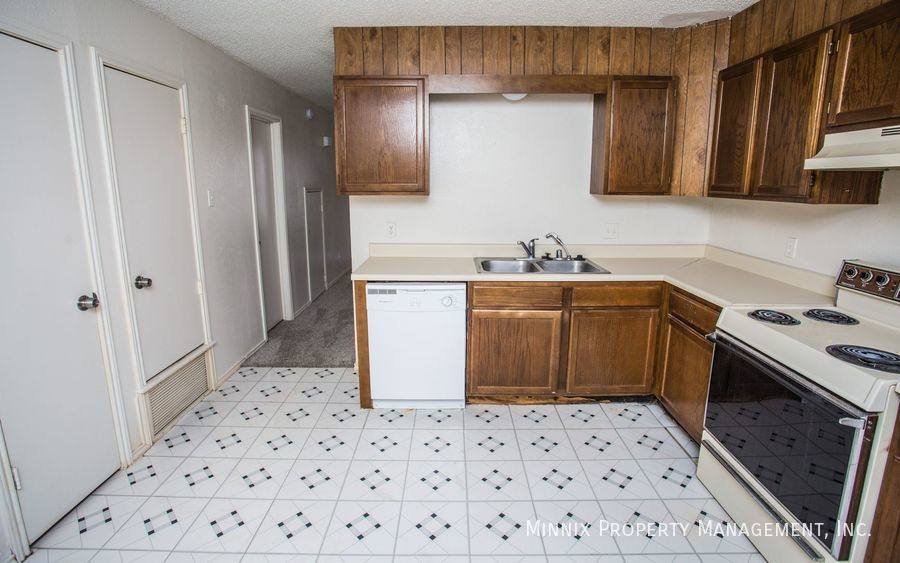 Townhouse for rent at 5804 6th St #B, Lubbock, TX 79416