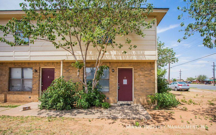 Townhouse for rent at 5804 6th St #B, Lubbock, TX 79416