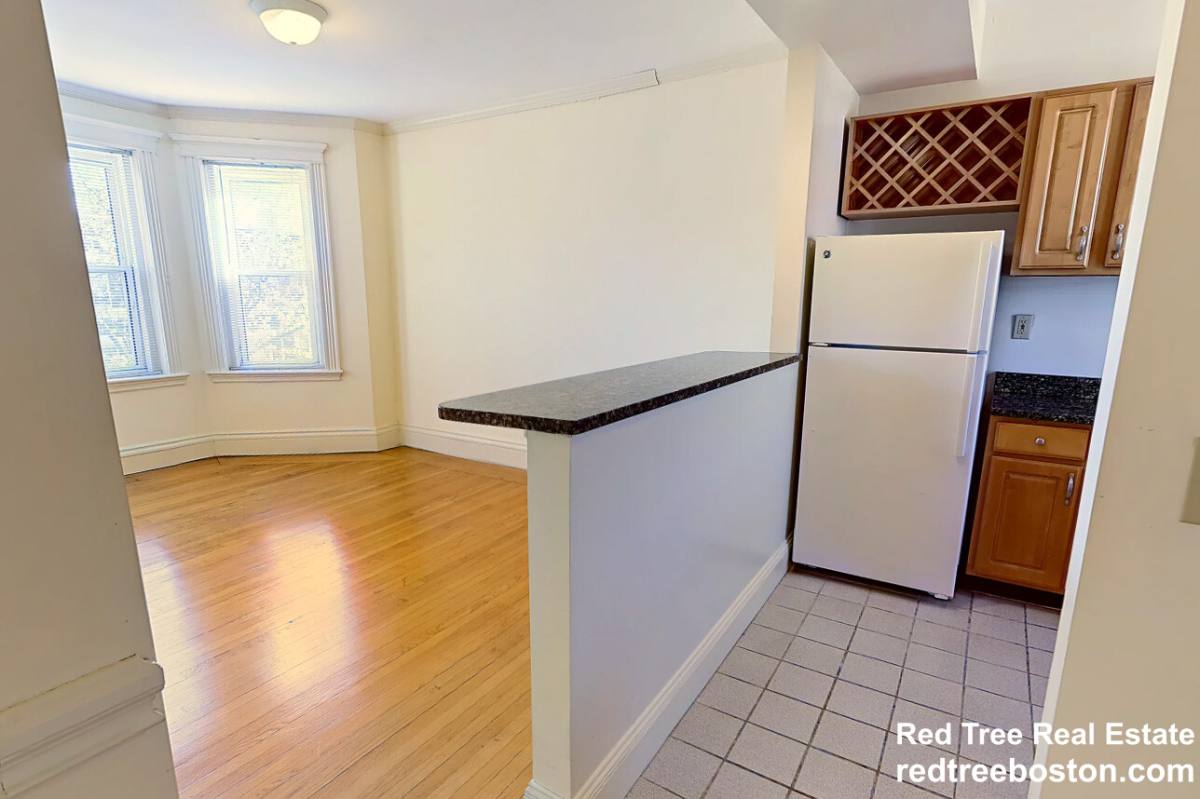 Apartment for rent at 19 Queensberry St #41, Boston, MA 02215