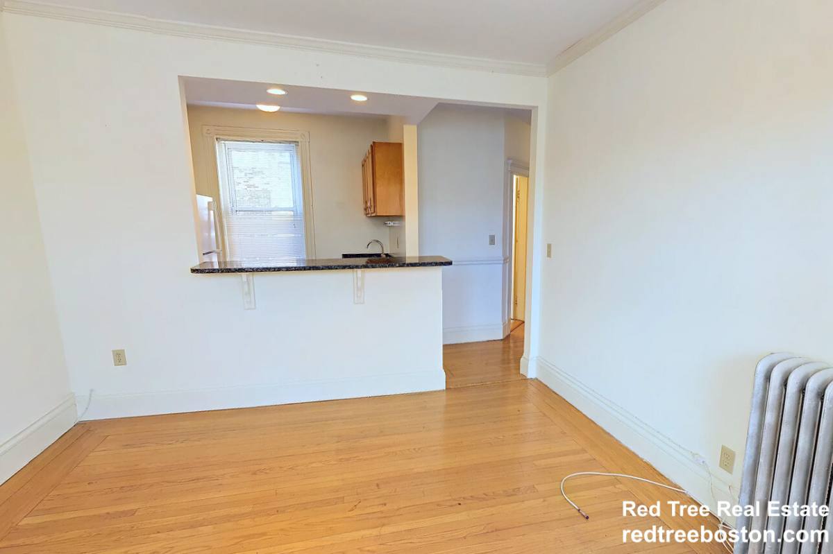 Apartment for rent at 19 Queensberry St #41, Boston, MA 02215