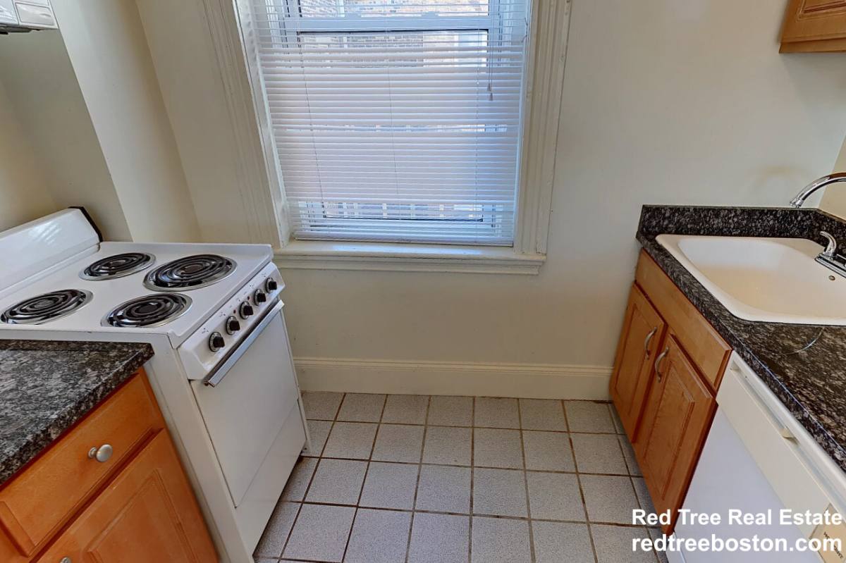 Apartment for rent at 19 Queensberry St #41, Boston, MA 02215