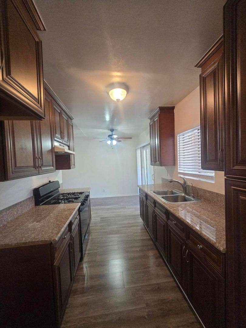 Apartment for rent at 614 W Stocker St, Glendale, CA 91202