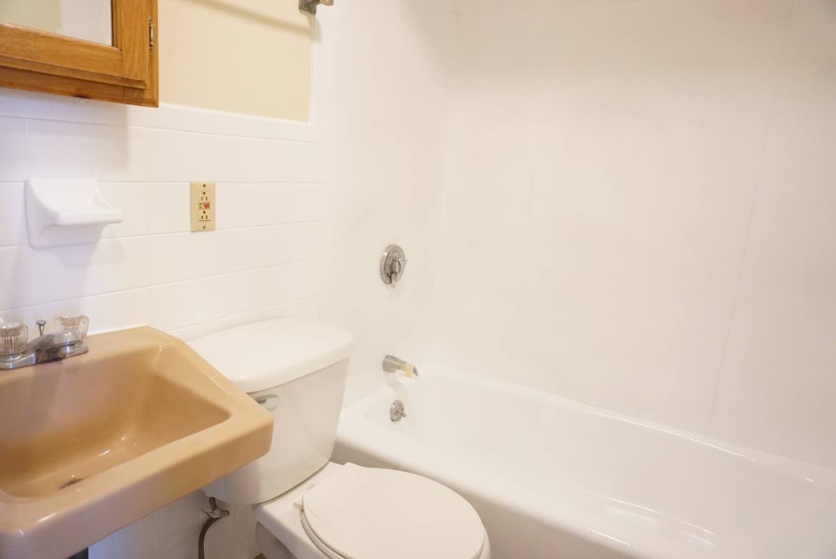 Apartment for rent at 10 Hyde Park Ave #3, Jamaica Plain, MA 02130