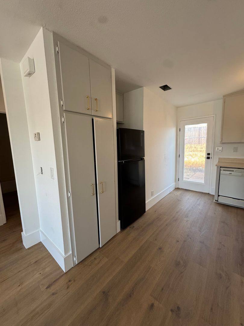 Apartment for rent at 15757 Olalee Rd, Apple Valley, CA 92307