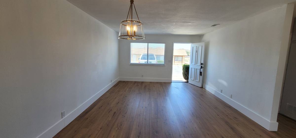 Apartment for rent at 15757 Olalee Rd, Apple Valley, CA 92307