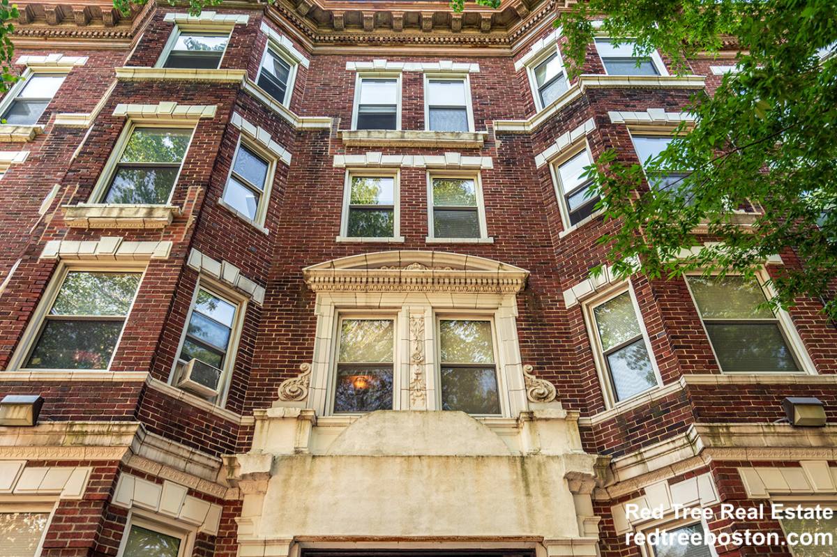 Apartment for rent at 20 Queensberry St #7, Boston, MA 02115