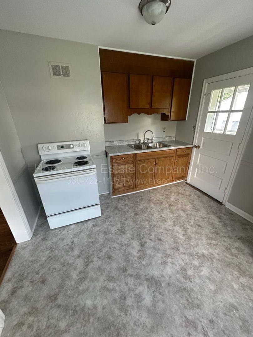 Apartment for rent at 1916 Dacian St, Winston Salem, NC 27107