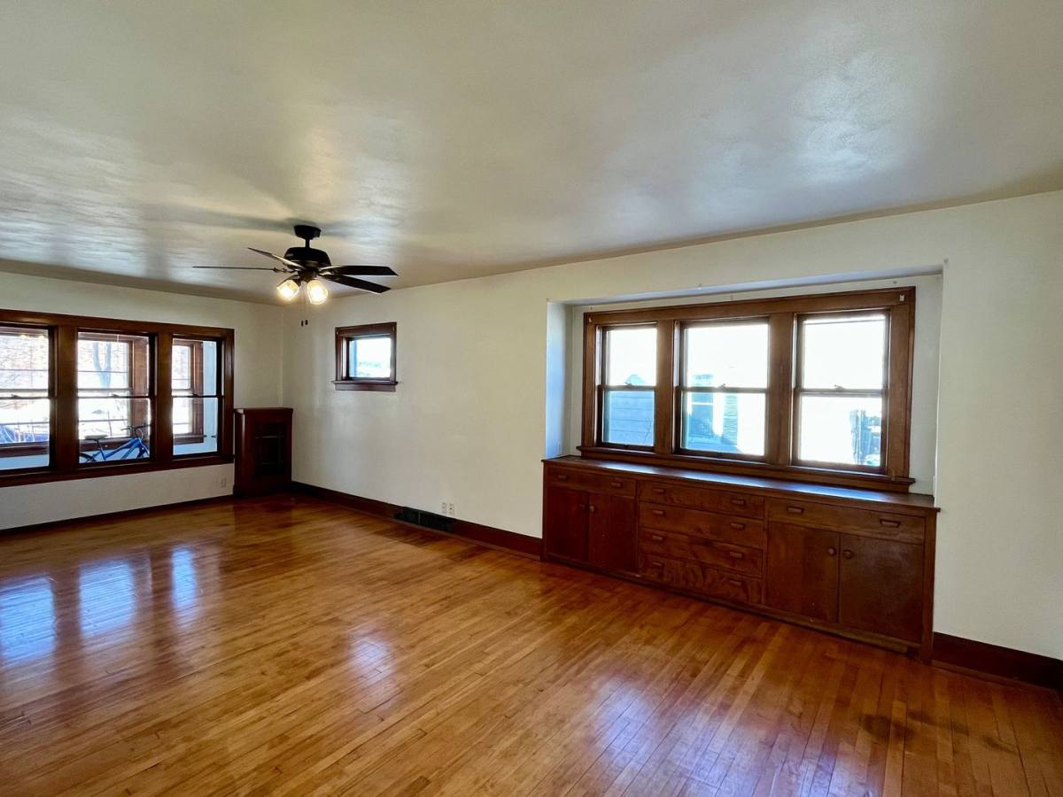 Apartment for rent at 733 S 6th Ave, Wausau, WI 54401