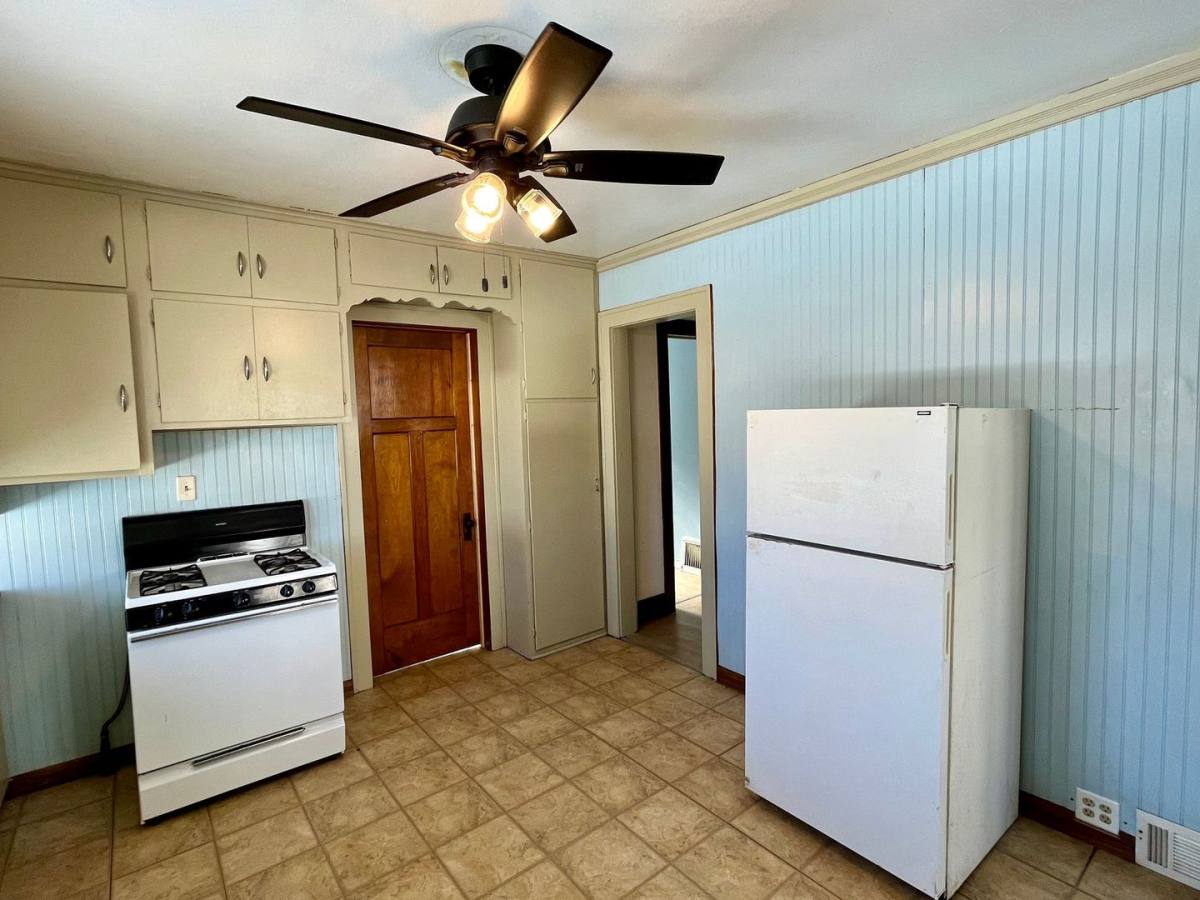 Apartment for rent at 733 S 6th Ave, Wausau, WI 54401