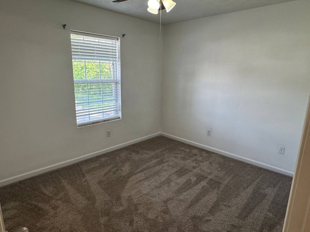 Apartment for rent at 722 Old Stage Rd, Church Hill, TN 37642