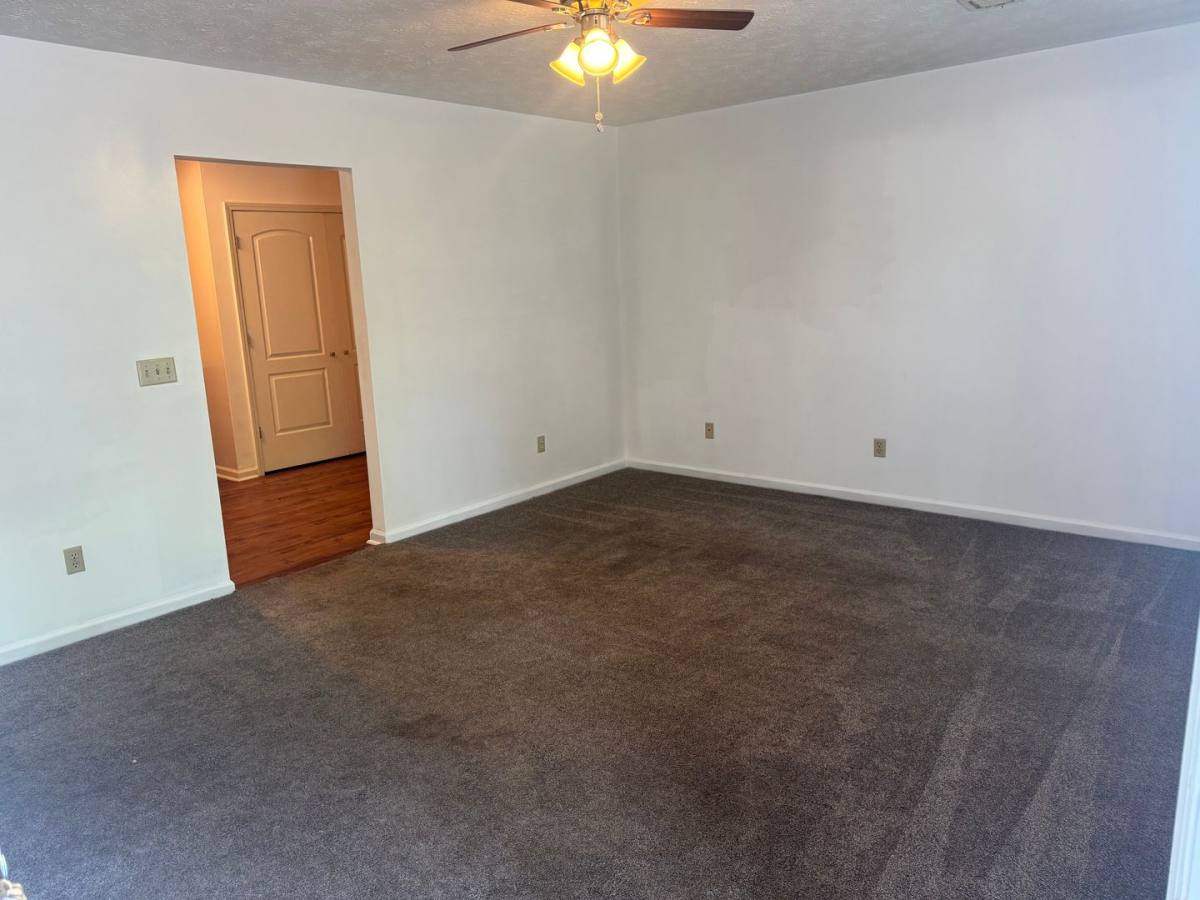Apartment for rent at 722 Old Stage Rd, Church Hill, TN 37642