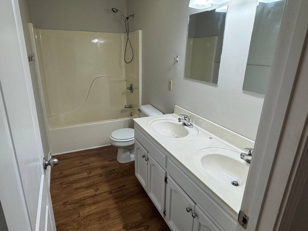 Apartment for rent at 722 Old Stage Rd, Church Hill, TN 37642