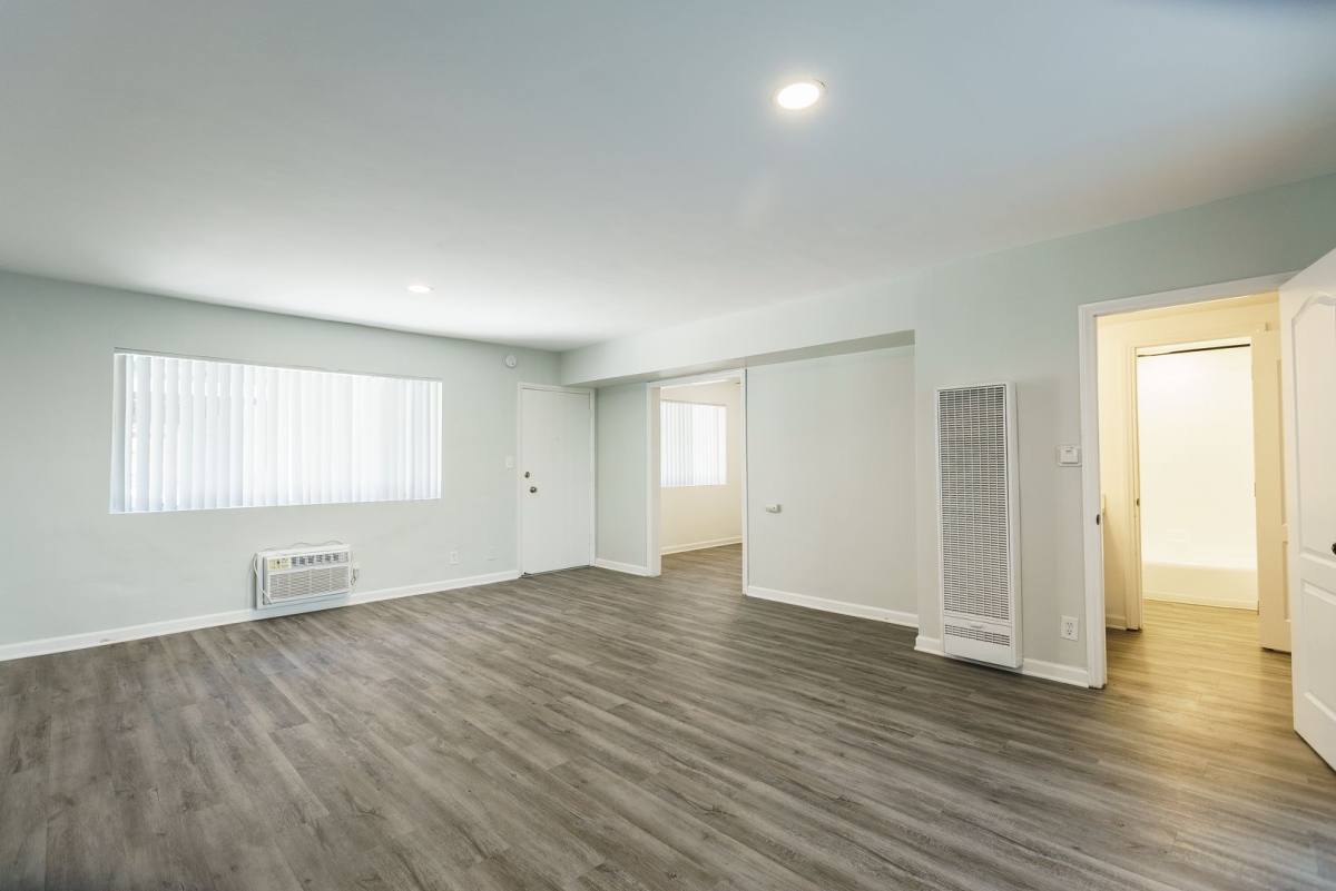 Apartment for rent at 18404 Vincennes St, Northridge, CA 91325