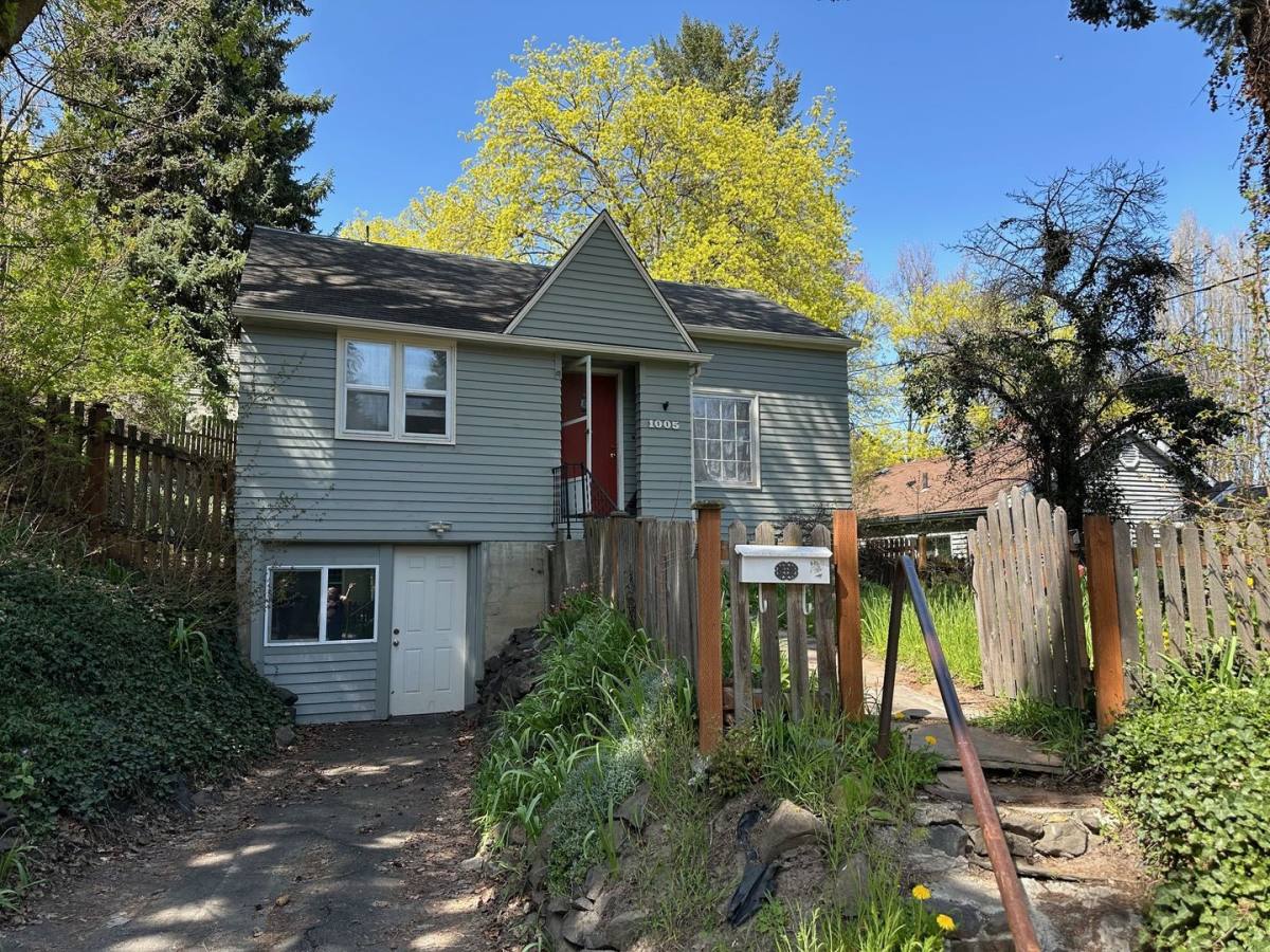 House for rent at 1005 NE D St, Pullman, WA 99163