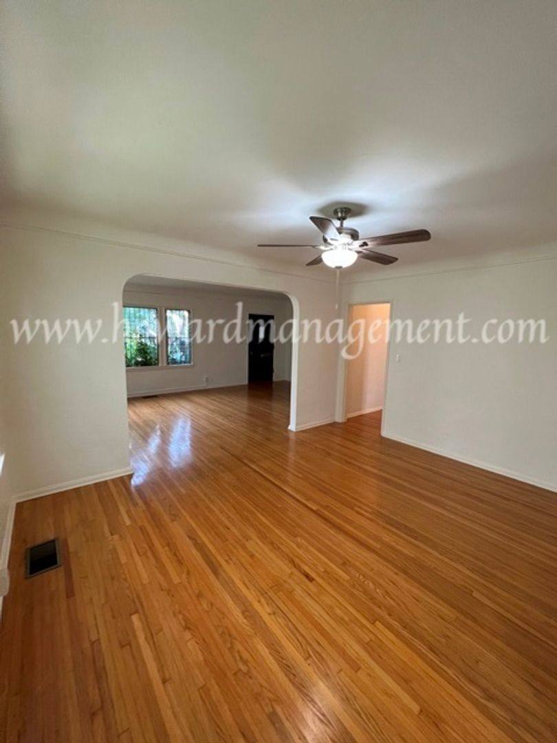 Apartment for rent at 1445 S Canfield Ave, Los Angeles, CA 90035