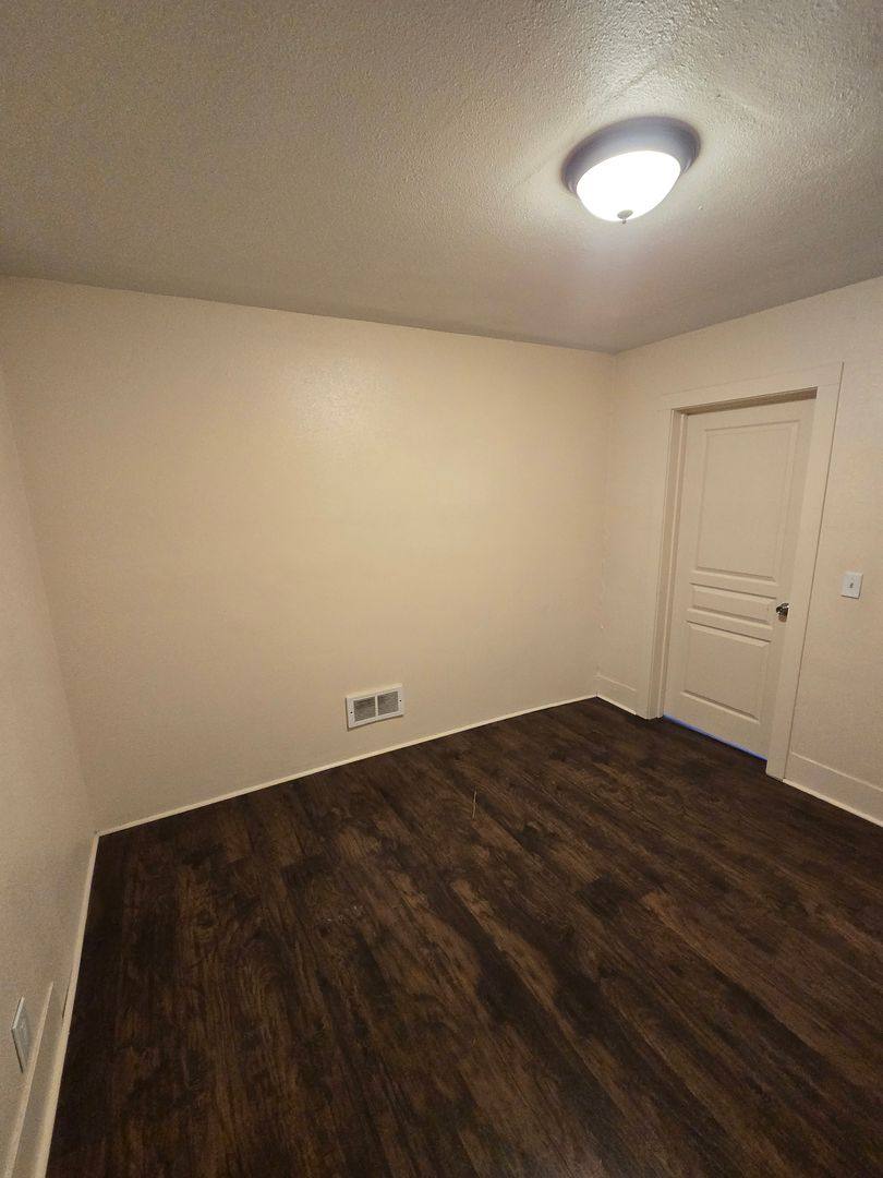 Apartment for rent at 114 N Touchet St, Walla Walla, WA 99362