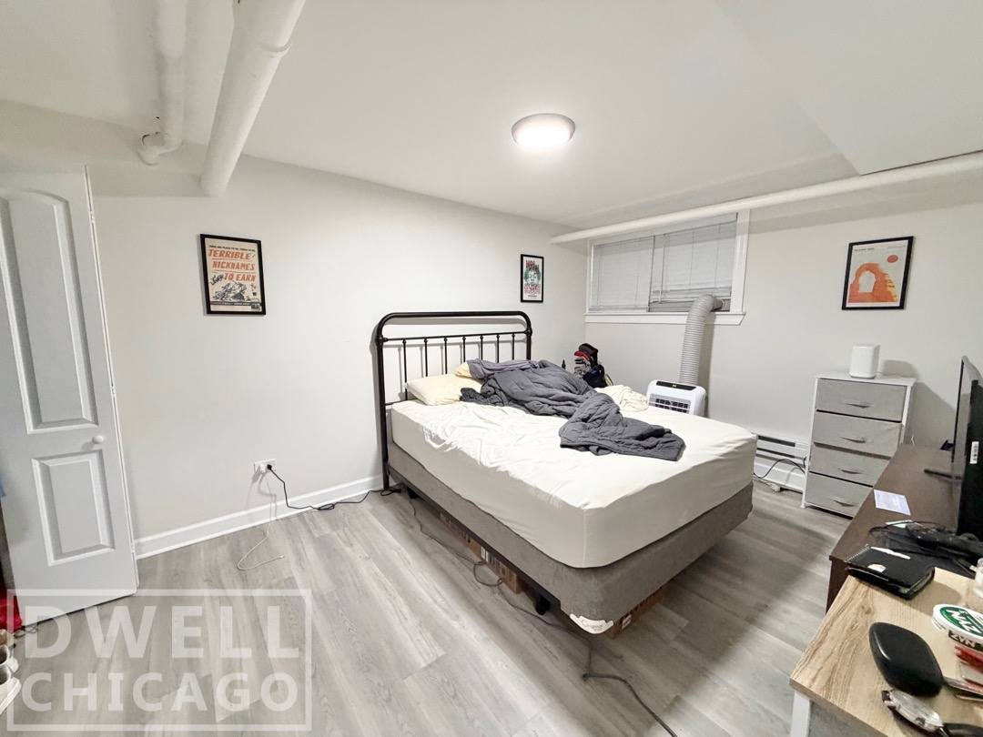 Apartment for rent at 724 W Roscoe St #NG, Chicago, IL 60657