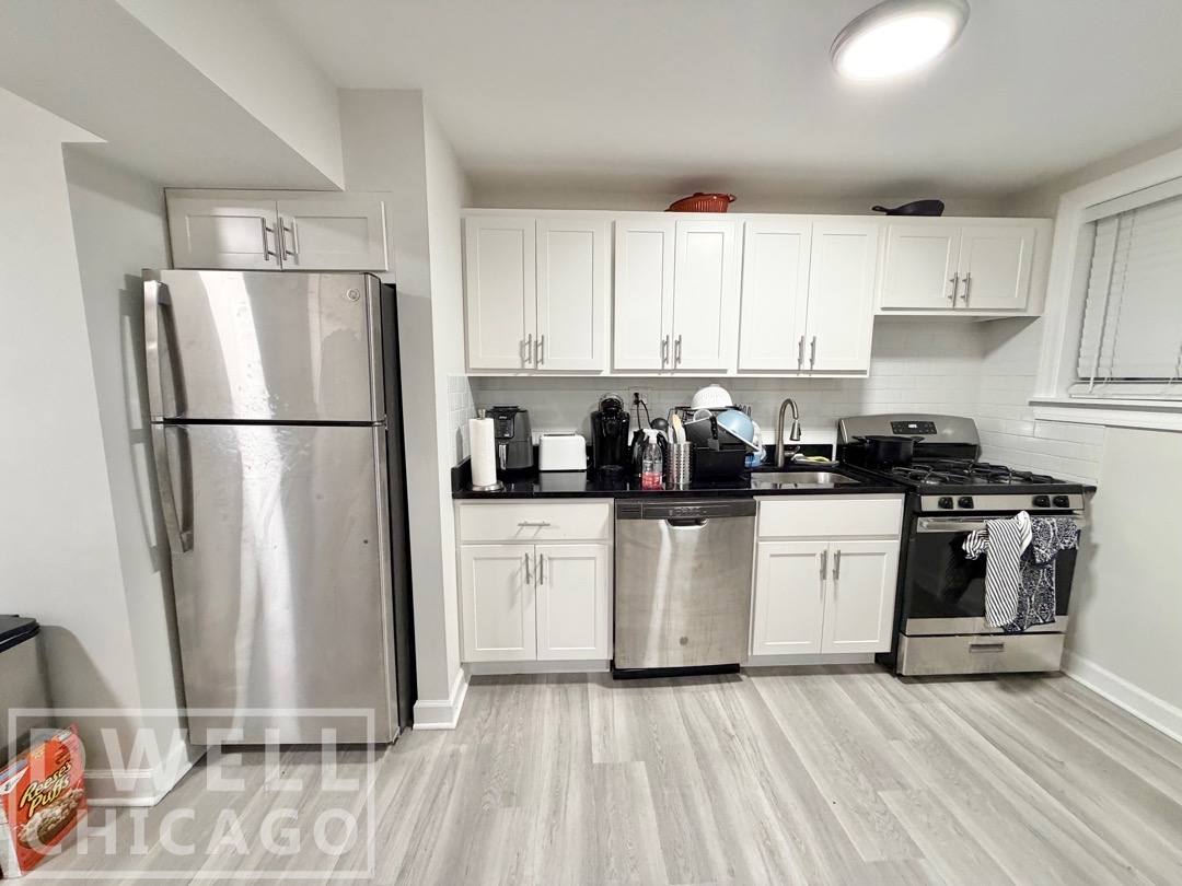 Apartment for rent at 724 W Roscoe St #NG, Chicago, IL 60657