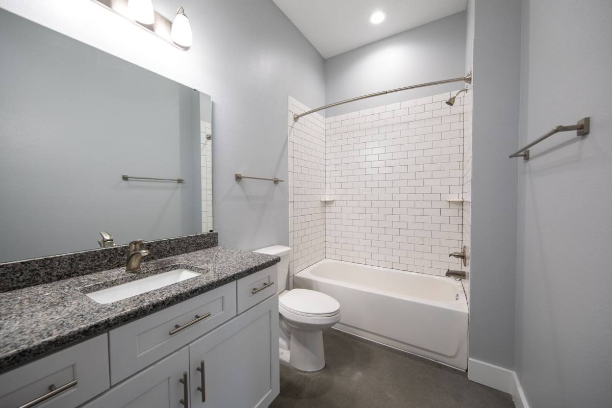 Apartment for rent at 240-250 2nd St SW, Winter Haven, FL 33880