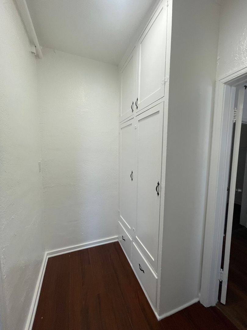 Apartment for rent at 512 - 516 S Glendale Ave, Glendale, CA 91205