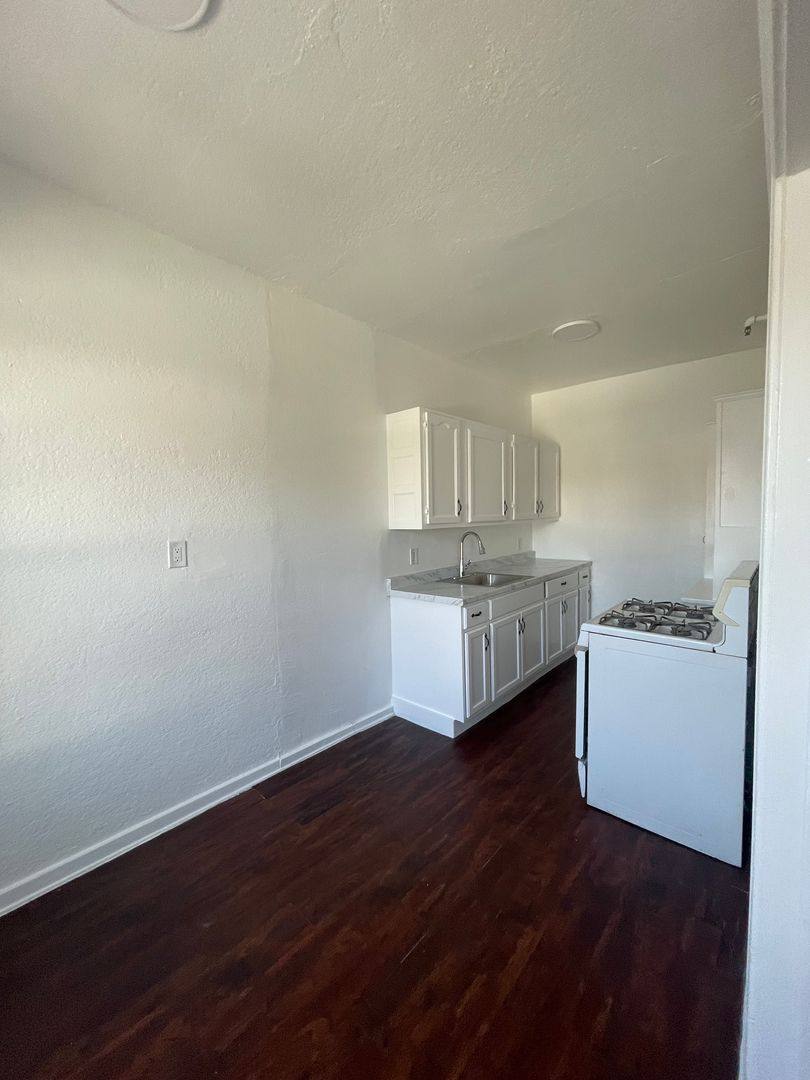 Apartment for rent at 512 - 516 S Glendale Ave, Glendale, CA 91205