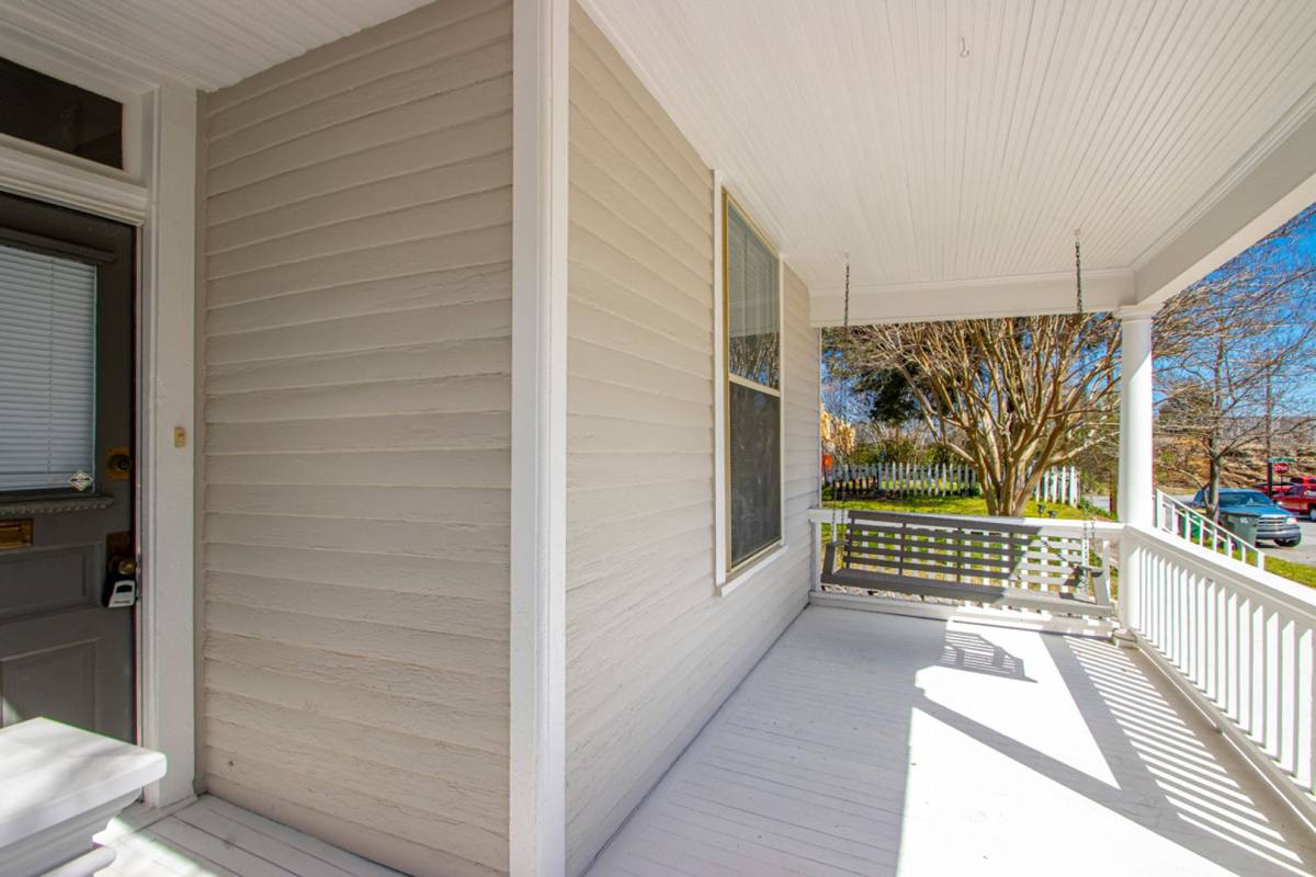 House for rent at 112 S Pulaski St, Little Rock, AR 72201