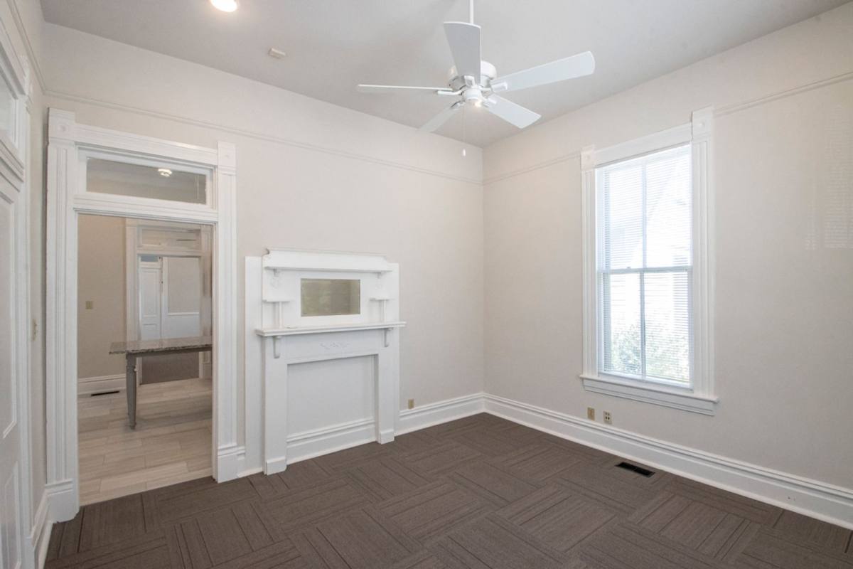 House for rent at 112 S Pulaski St, Little Rock, AR 72201