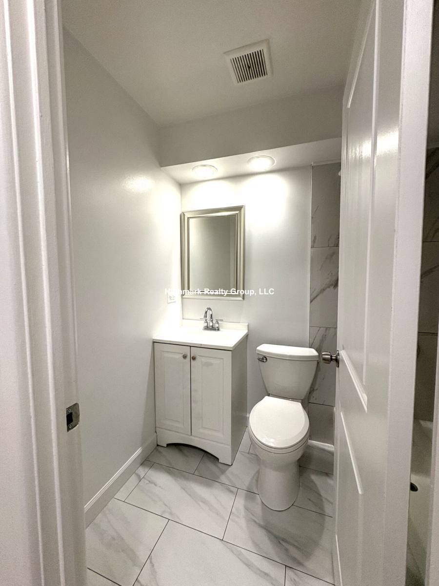 Apartment for rent at 6830 N Sheridan Rd #675, Chicago, IL 60626