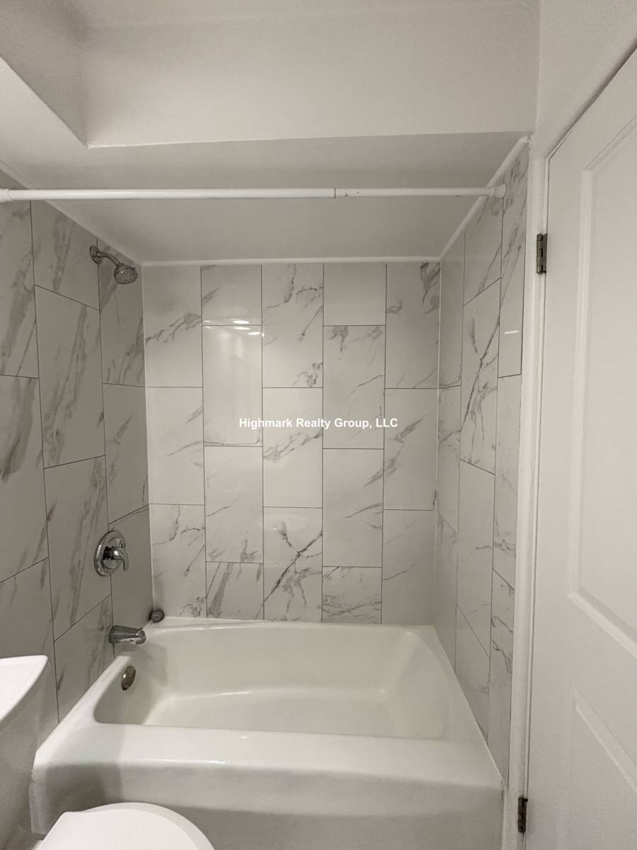 Apartment for rent at 6830 N Sheridan Rd #675, Chicago, IL 60626