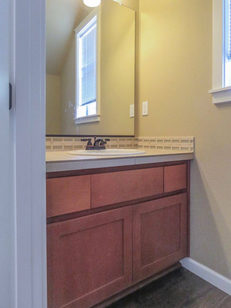 House for rent at 709 E Garfield St, Carlton, OR 97111