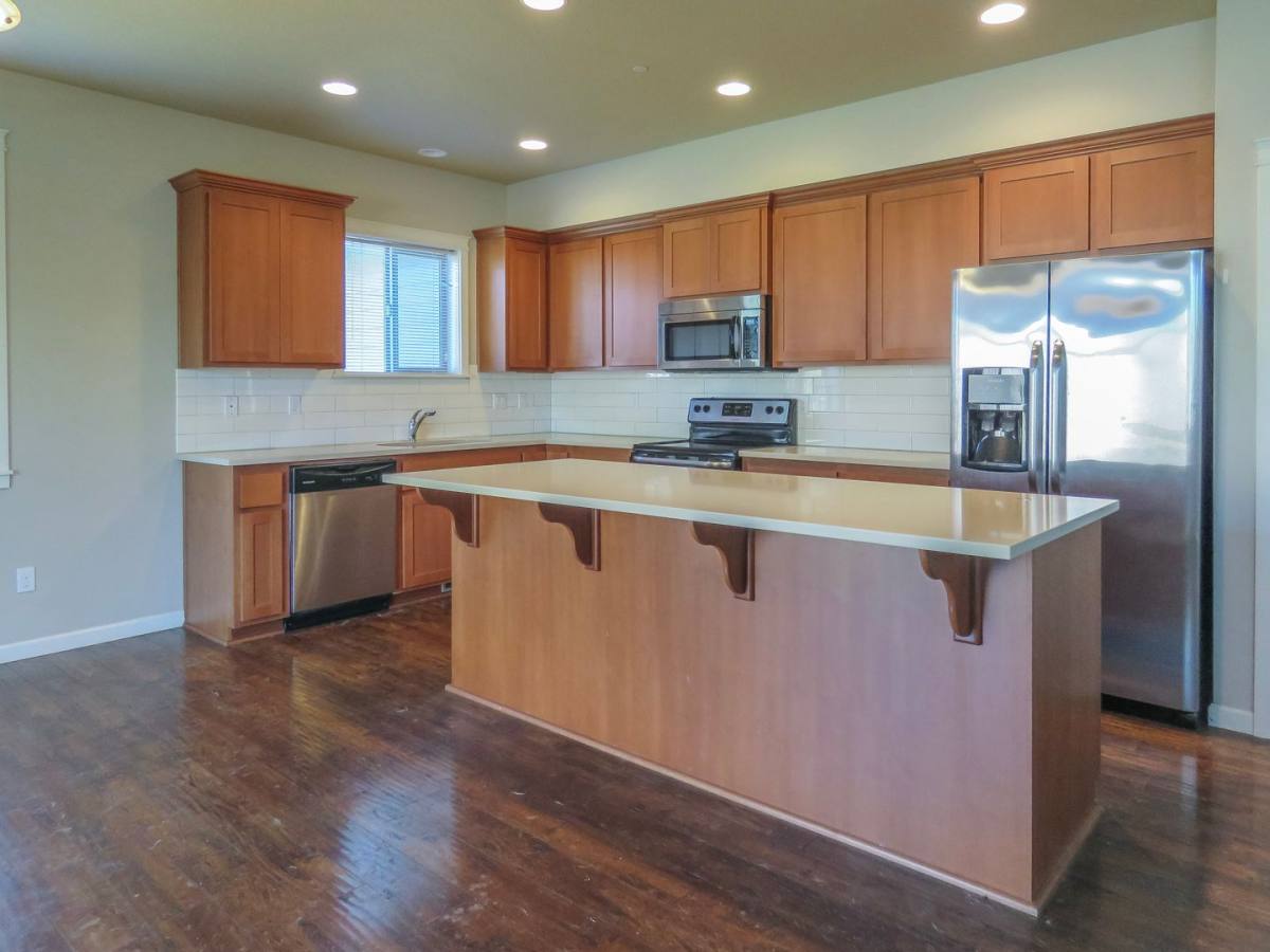 House for rent at 709 E Garfield St, Carlton, OR 97111