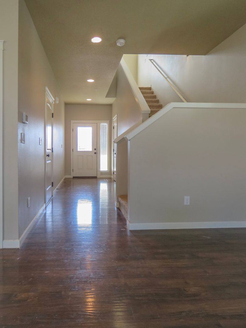 House for rent at 709 E Garfield St, Carlton, OR 97111