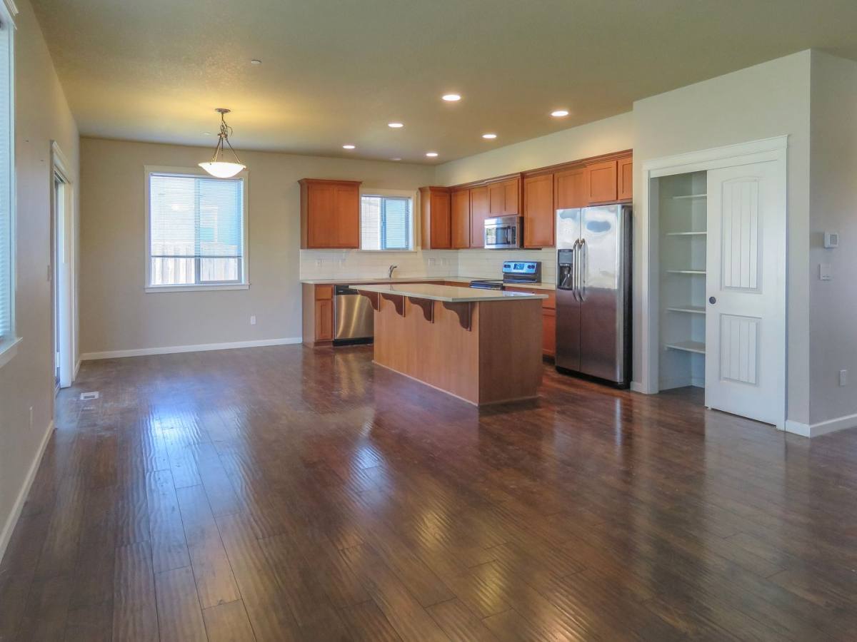 House for rent at 709 E Garfield St, Carlton, OR 97111