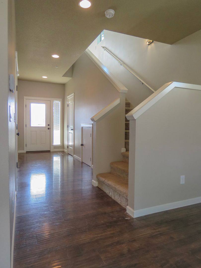 House for rent at 709 E Garfield St, Carlton, OR 97111