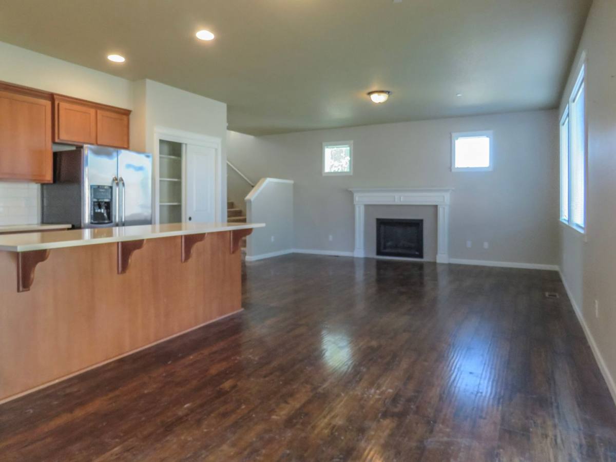 House for rent at 709 E Garfield St, Carlton, OR 97111