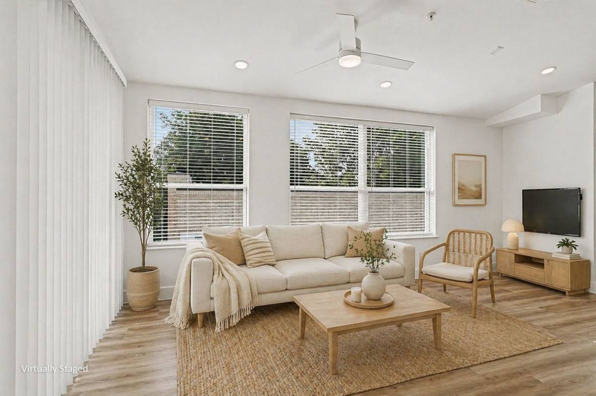 House for rent at 2217 N Fitzhugh Ave, Dallas, TX 75204