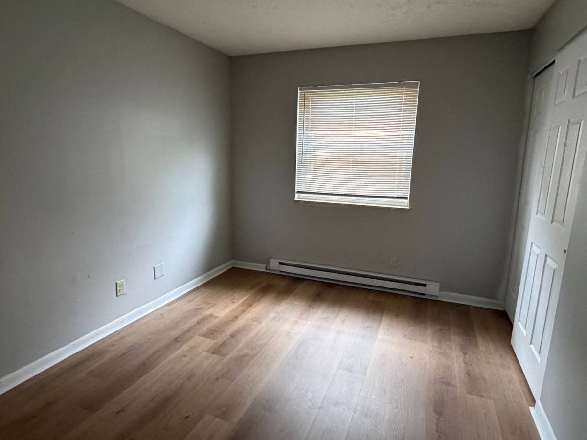 Apartment for rent at 1324 Cherry Hill Dr, Miamisburg, OH 45342