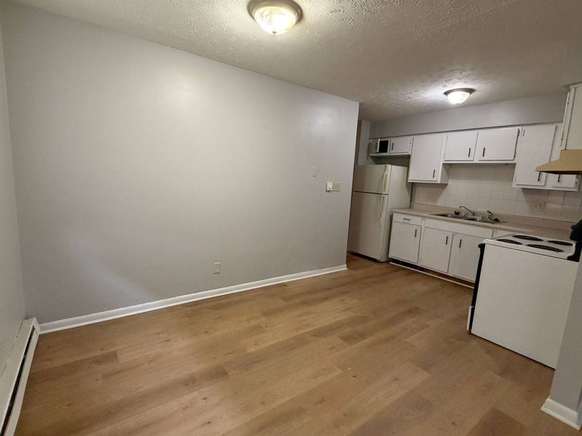 Apartment for rent at 1324 Cherry Hill Dr, Miamisburg, OH 45342