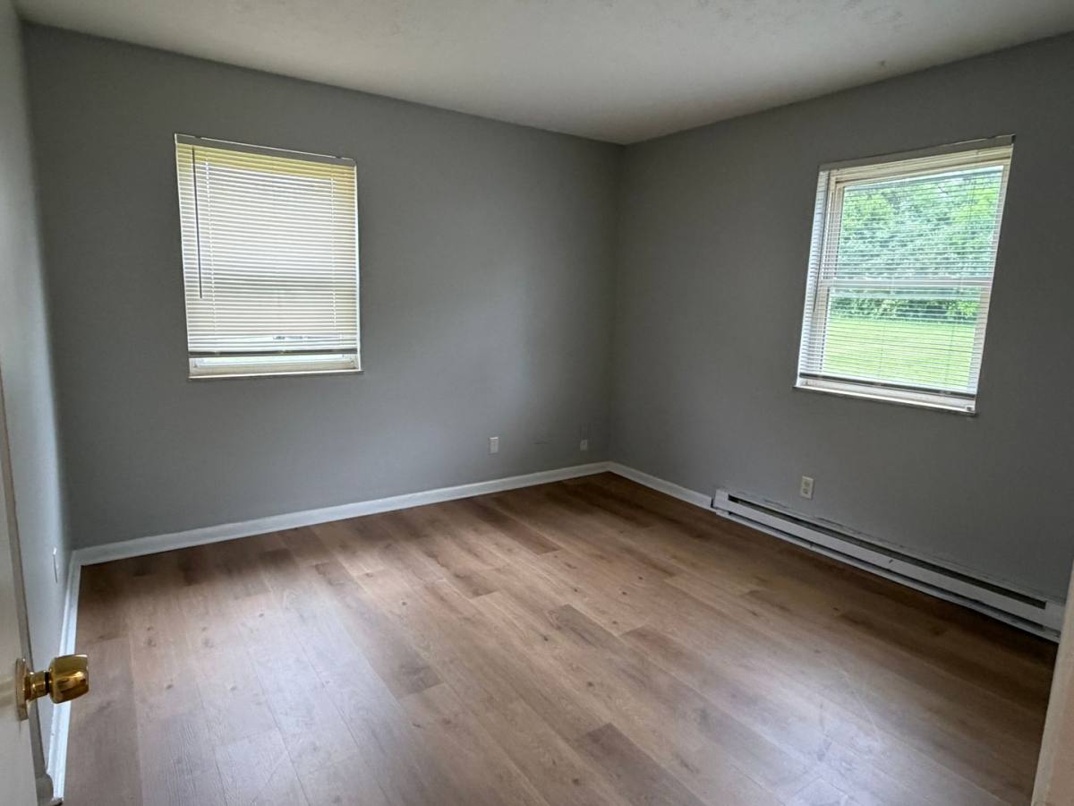 Apartment for rent at 1324 Cherry Hill Dr, Miamisburg, OH 45342