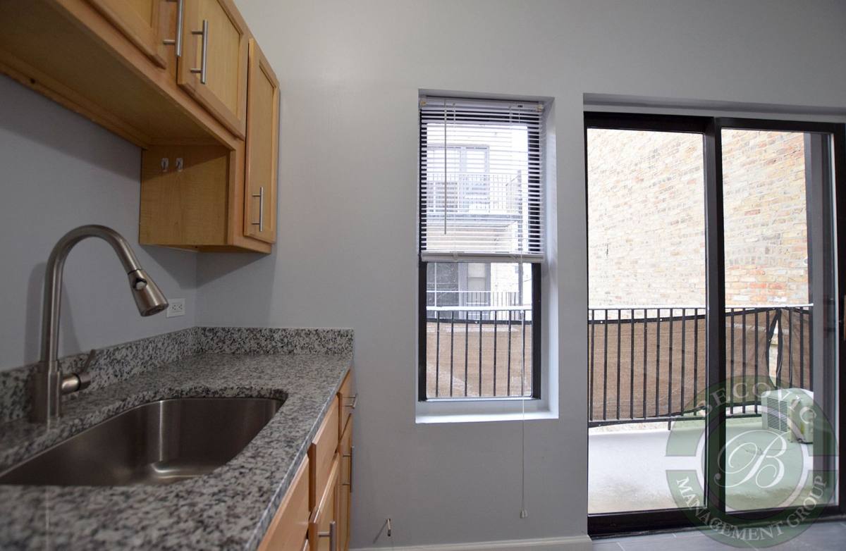Apartment for rent at 4555 N Malden St, Chicago, IL 60640