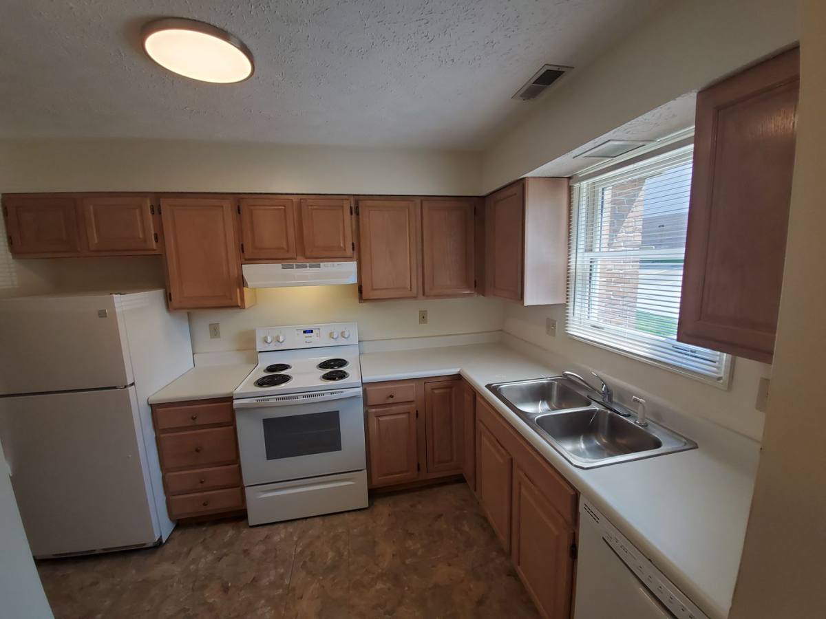 Townhouse for rent at 122 Alderman Dr, Morgantown, WV 26508