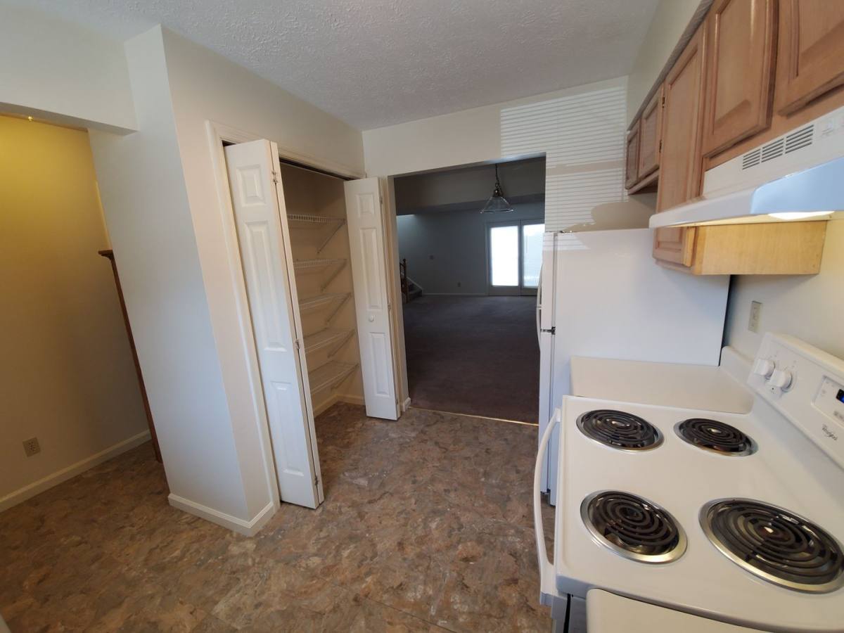 Townhouse for rent at 122 Alderman Dr, Morgantown, WV 26508