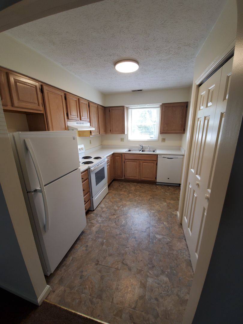 Townhouse for rent at 122 Alderman Dr, Morgantown, WV 26508