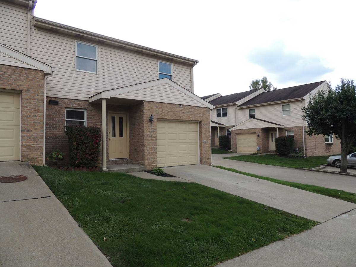 Townhouse for rent at 122 Alderman Dr, Morgantown, WV 26508
