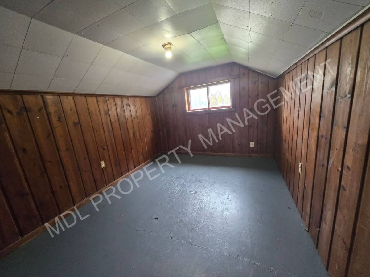 House for rent at 1402 Cass St, Saginaw, MI 48602