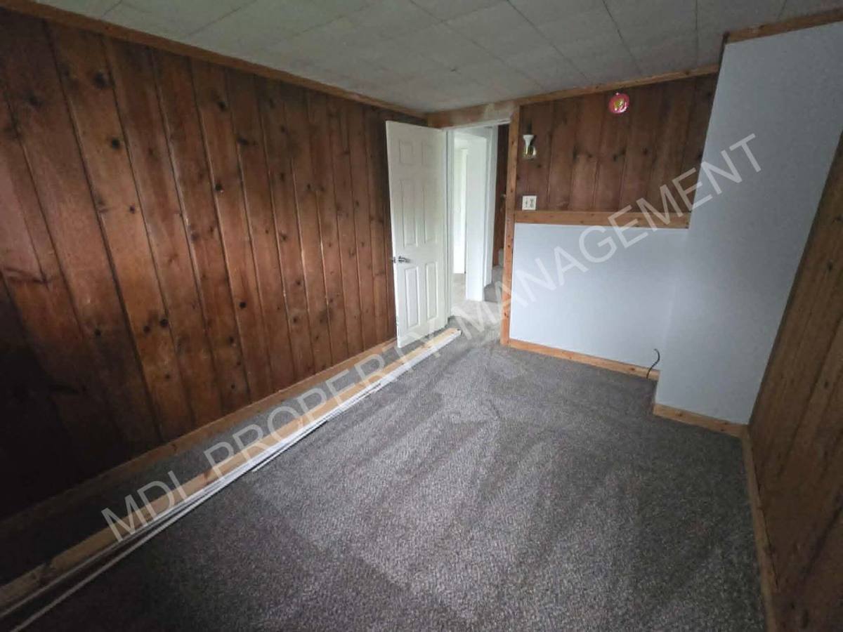 House for rent at 1402 Cass St, Saginaw, MI 48602
