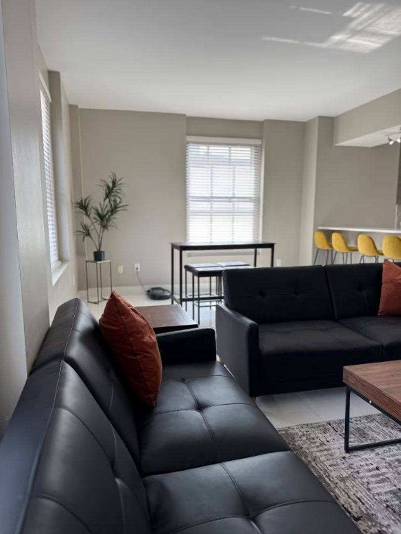 Condo for rent at 400 Walnut St, Des Moines, IA 50309