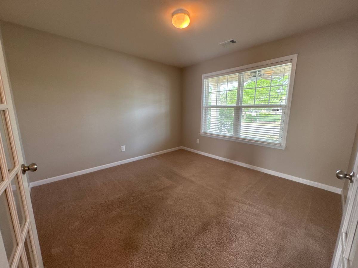 House for rent at 112 Suggs Dr, Lebanon, TN 37087