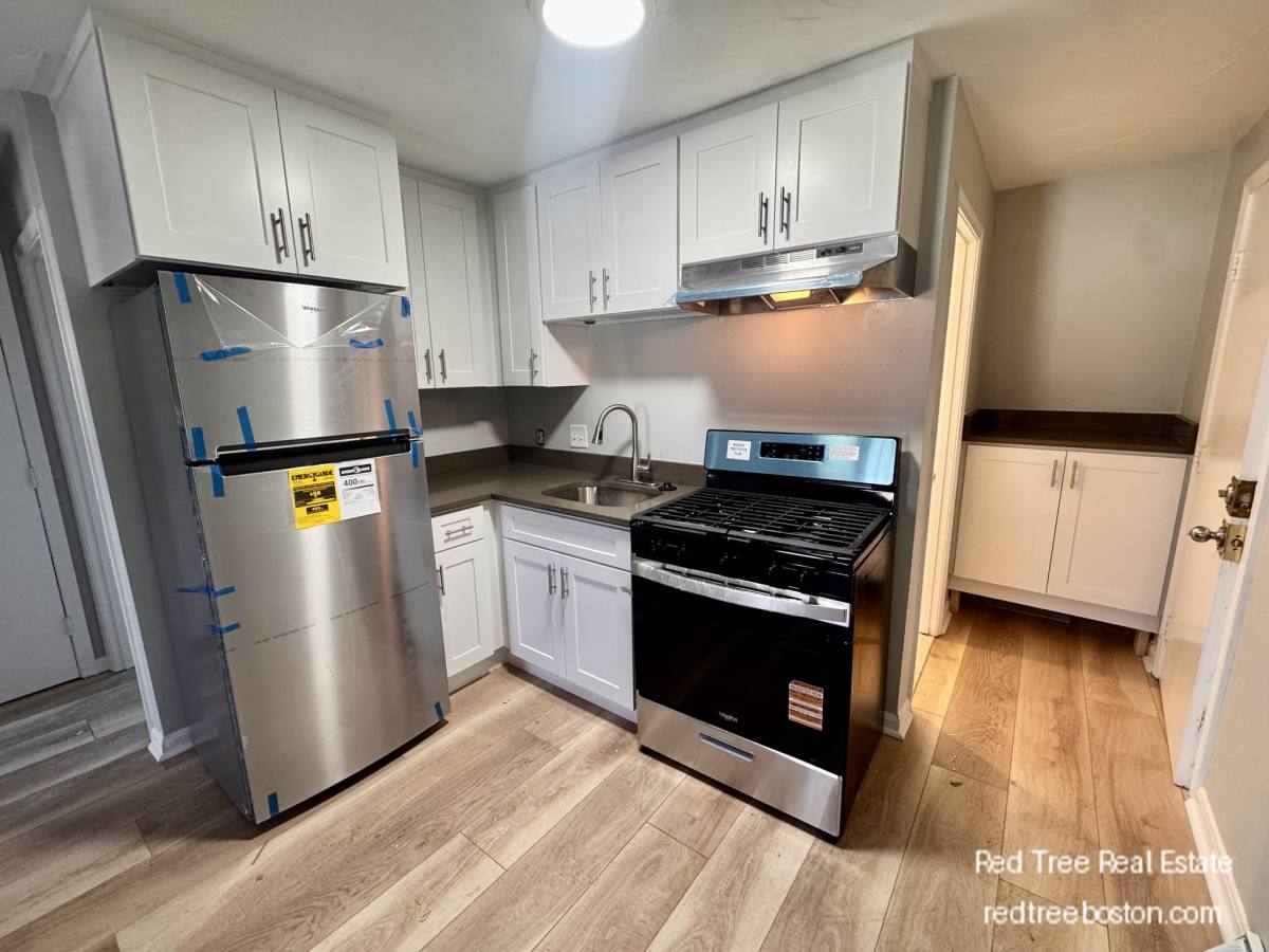 Apartment for rent at 68 Readville St #C, Hyde Park, MA 02136