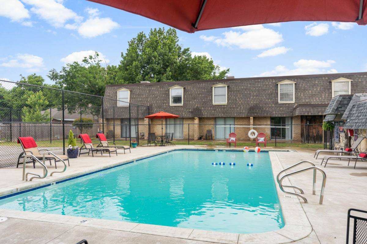 Apartment for rent at 1501 Meadow Trace Dr, Pryor, OK 74361
